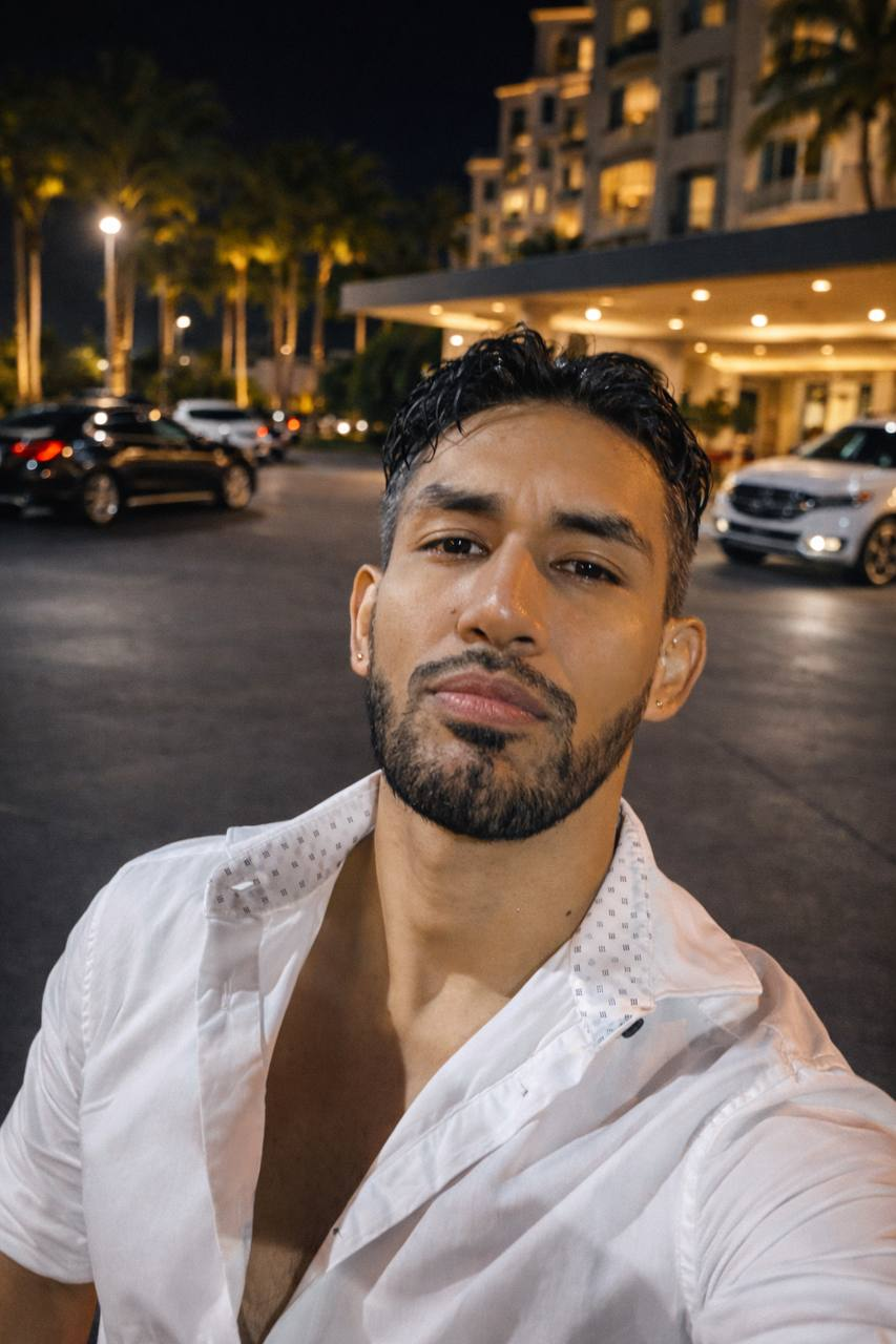 Carlos González, Instructor del Taller